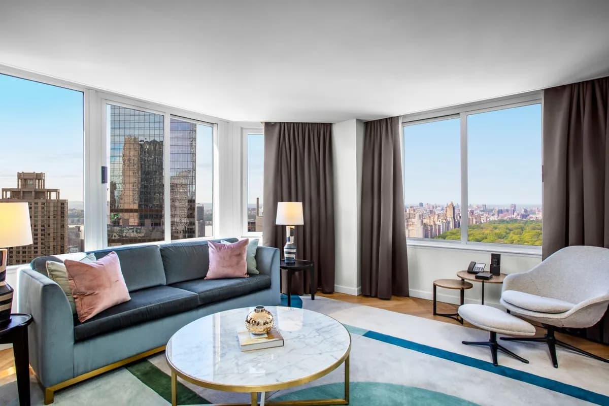 suites,hotel,the-luxury-collection-hotel-midtown-manhattan Immerse yourself in elegance at The Luxury Collection Hotel in Midtown Manhattan, a premier destination for the discerning traveler seeking sophistication and unparalleled service.